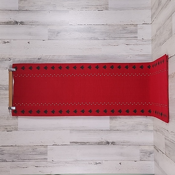 Crate & Barrel Snowy Woods red green reversible table runner 14" x 108" FLAWS - Picture 11 of 11